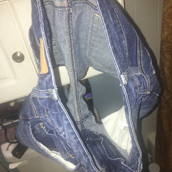 Size 6 American Eagle shorts🩳 - Picture 9 of 9